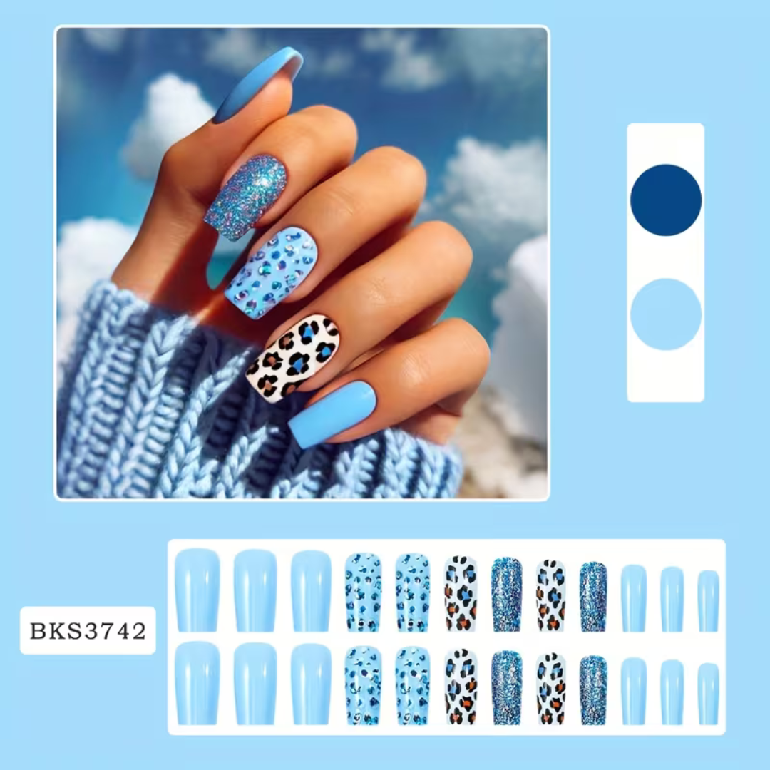 Plaknagels 24 Pcs Luipaard Licht Blauw | Nagel Tips | Kunstnagels
