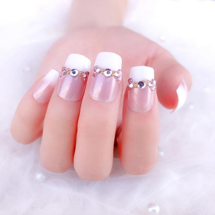 Plaknagels 24 stuks + lijm Nail Art - Gio Cosmetics